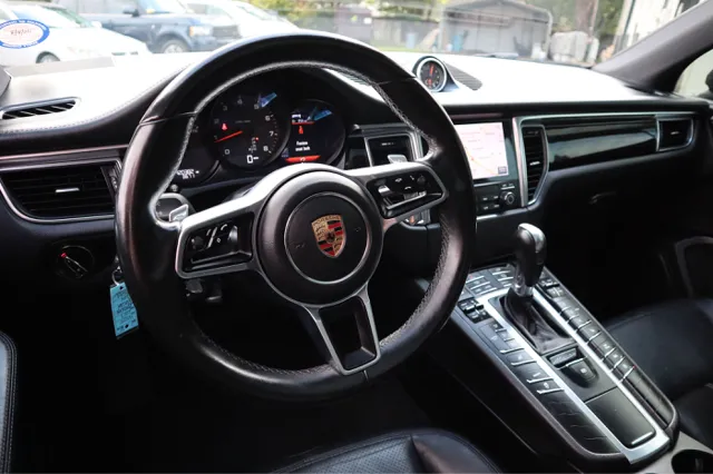 2017 Porsche Macan GTS photo 8