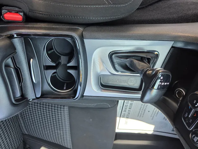 2020 Dodge Charger SXT - Photo 16