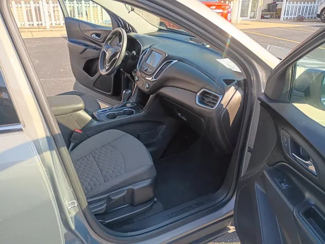 2018 Chevrolet Equinox photo 12