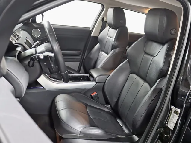 2016 Land Rover Range Rover Evoque SE photo 18