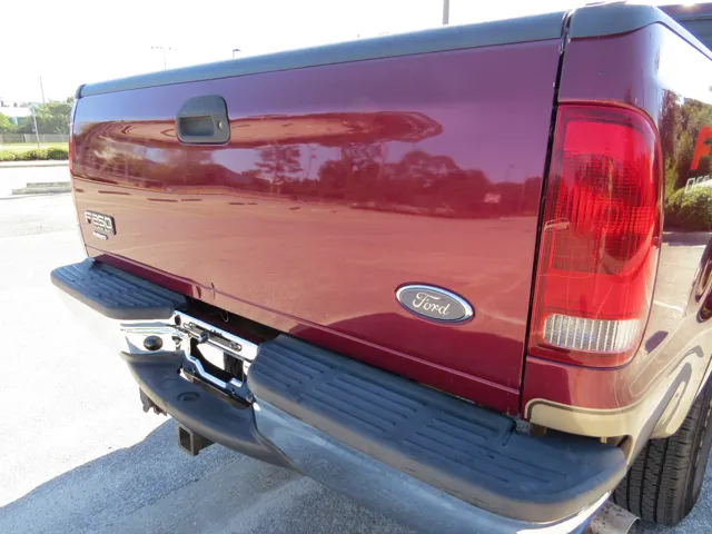 2004 Ford F-250 Lariat photo 28