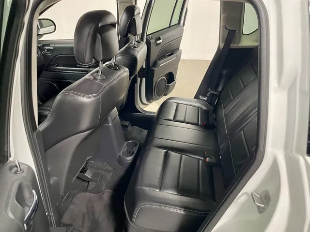 2011 Jeep Compass Limited photo 12