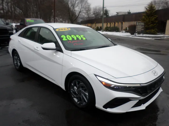 2024 Hyundai Elantra SEL