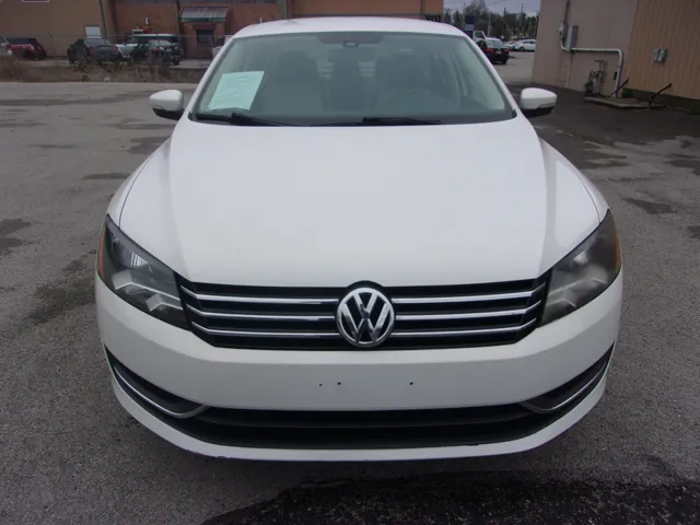 2014 Volkswagen Passat SE
