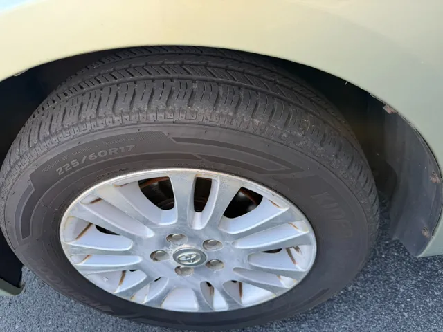 2010 Toyota Sienna XLE - Photo 17