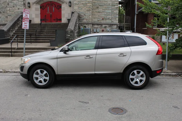 2012 Volvo XC60 photo 8