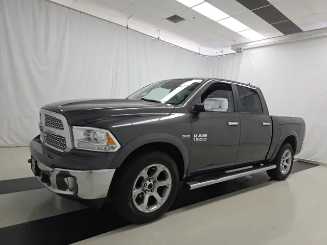 2017 RAM 1500 Laramie 4x4 Crew Cab 5'7's photo