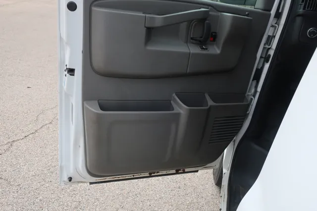 2016 Chevrolet Express Cargo Work Van - Photo 14
