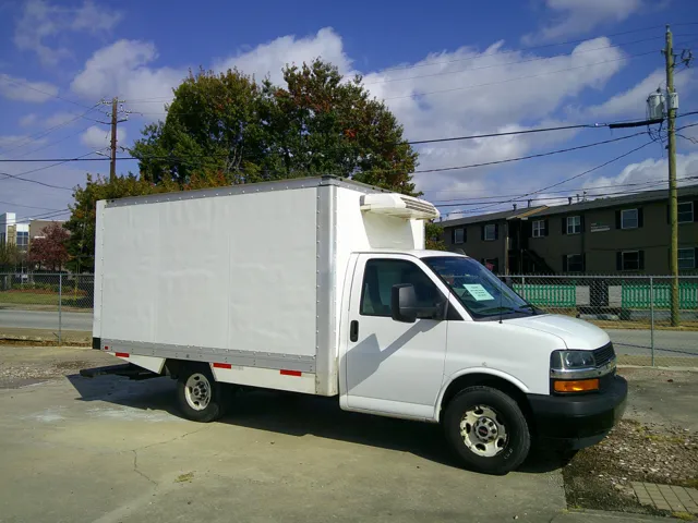 2019 GMC Savana Cutaway Work Van's photo