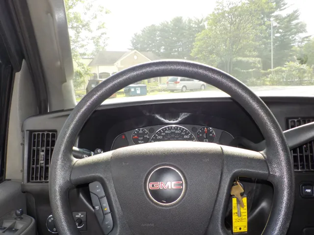 2024 GMC Savana Cargo Work Van - Photo 13
