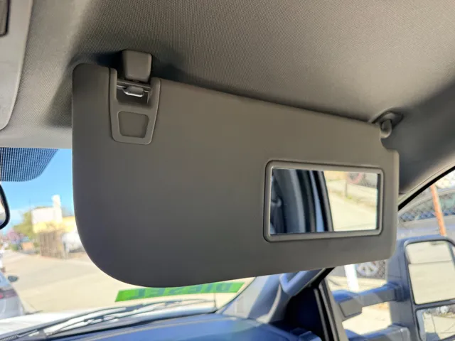 2017 Ford F-550 - Photo 24