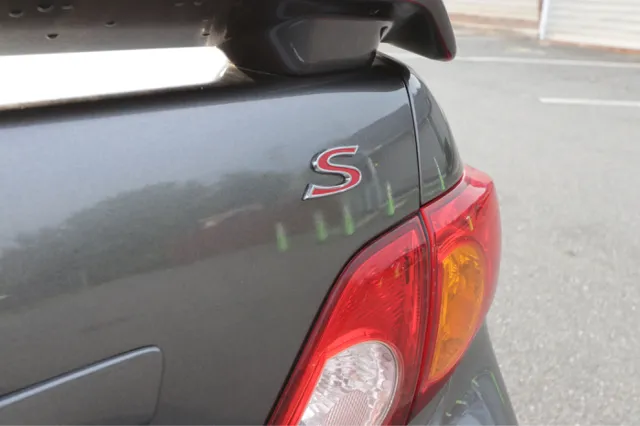 2010 Toyota Corolla LE - Photo 9