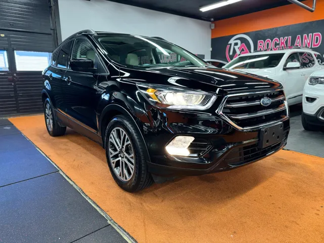 2018 Ford Escape SEL 4WD's photo
