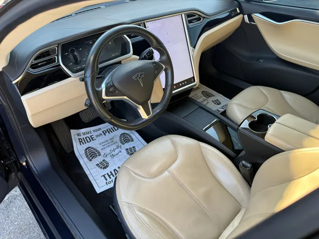2014 Tesla Model S S - Photo 17