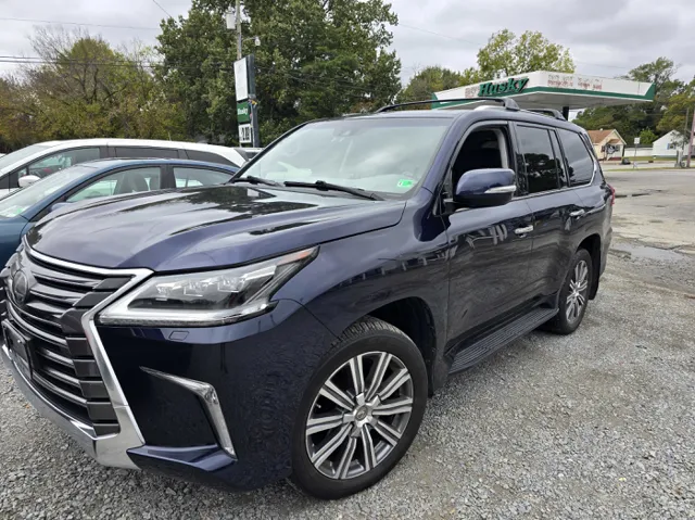 2016 Lexus LX 570 - Photo 21