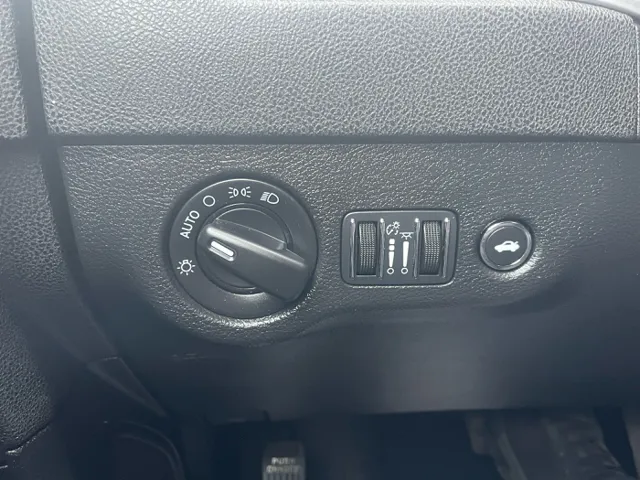 2022 Dodge Charger SXT - Photo 24