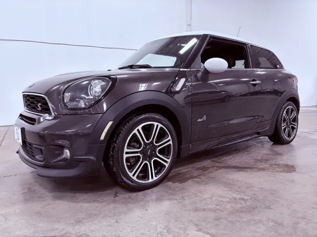 2016 MINI Paceman S's photo