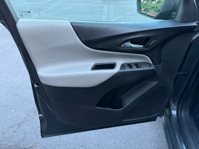 2021 Chevrolet Equinox LS - Photo 8