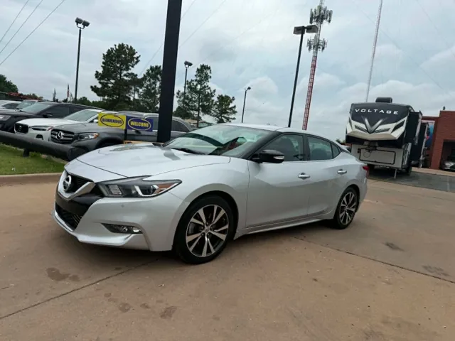 2017 Nissan Maxima 3.5 SV's photo