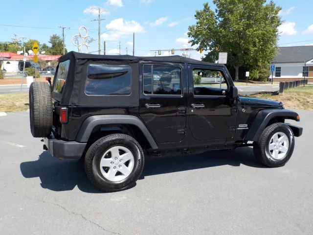 2018 Jeep Wrangler Unlimited Sport photo 3