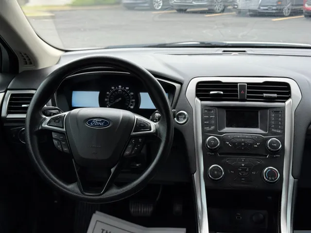 2018 Ford Fusion SE - Photo 31