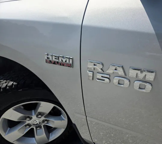 2017 RAM Ram 1500 Pickup SLT - Photo 11
