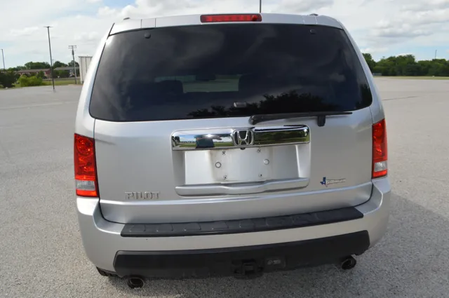 2011 Honda Pilot EX-L - Photo 10