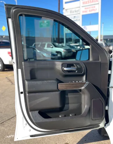 2019 Chevrolet Silverado 1500 LT - Photo 10