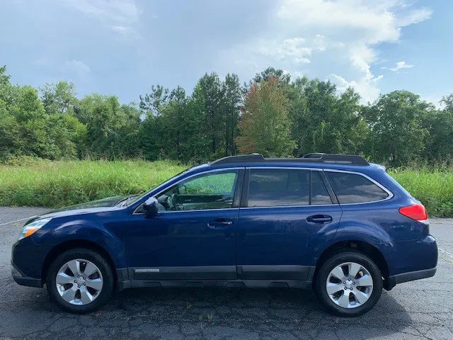 2010 Subaru Outback Premium 2.5i photo 7