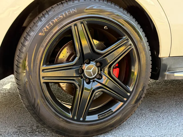 2012 Mercedes-Benz M-Class ML63 AMG - Photo 9