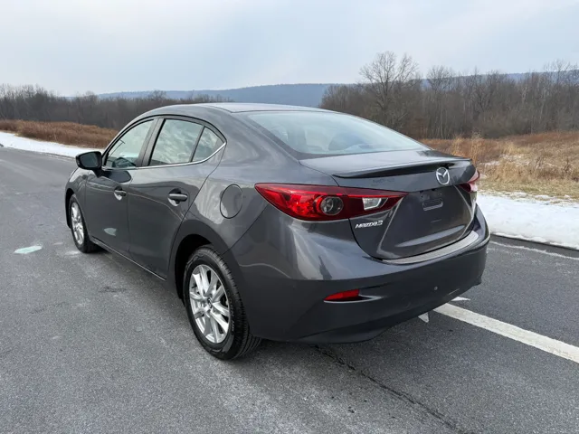 2016 Mazda MAZDA3 i Touring - Photo 6