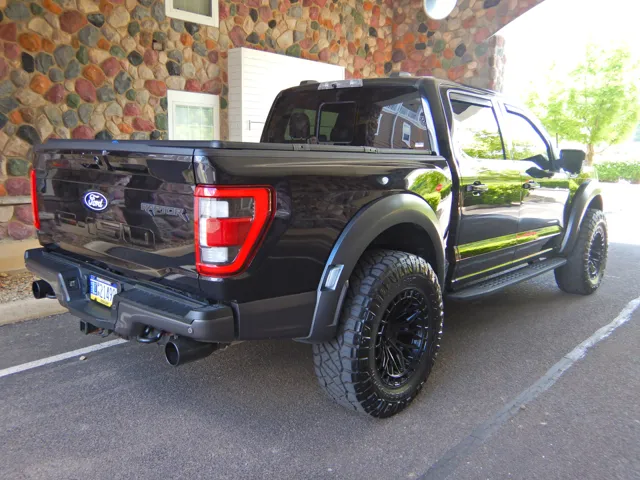 2022 Ford F-150 Raptor - Photo 17