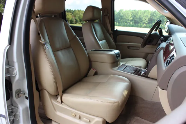 2010 Chevrolet Avalanche LTZ - Photo 21
