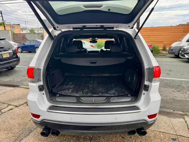 2018 Jeep Grand Cherokee Limited Sterling Edition - Photo 8