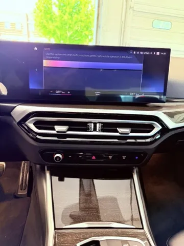 2023 BMW 3 Series 330i - Photo 14