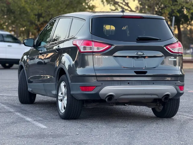 2016 Ford Escape SE - Photo 7