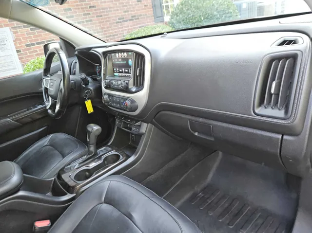 2017 GMC Canyon SLT - Photo 32