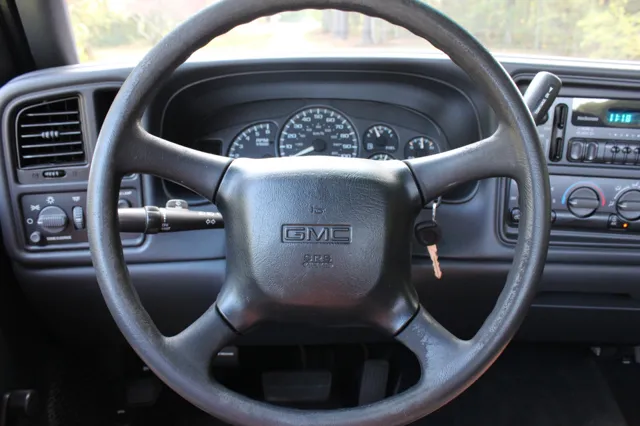 2002 GMC Sierra 1500 Standard - Photo 20