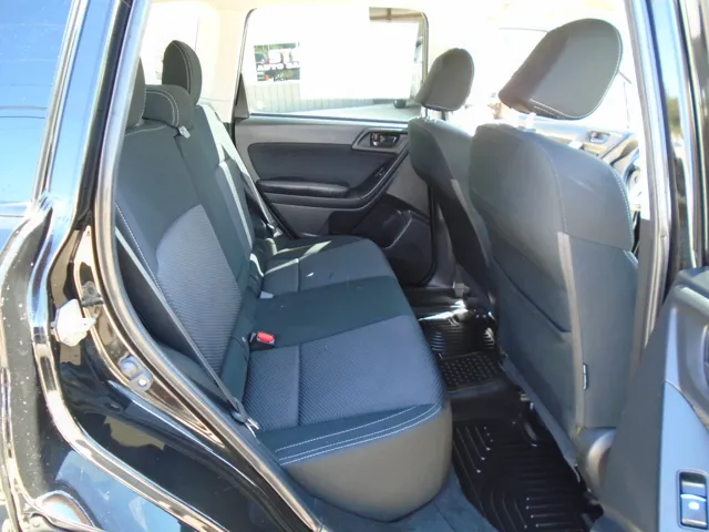 2018 Subaru Forester Premium - Photo 13