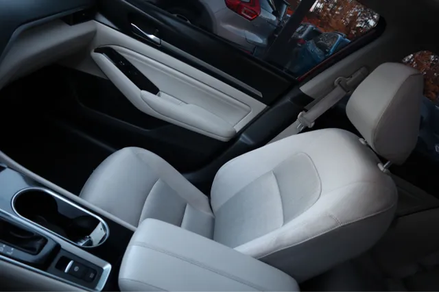 2022 Nissan Altima SV - Photo 24