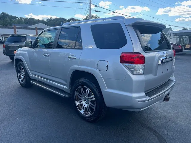 2011 Toyota 4Runner photo 3