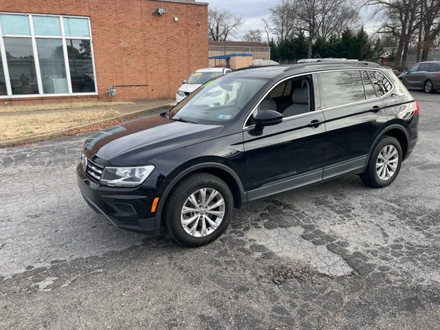 2019 Volkswagen Tiguan SE's photo