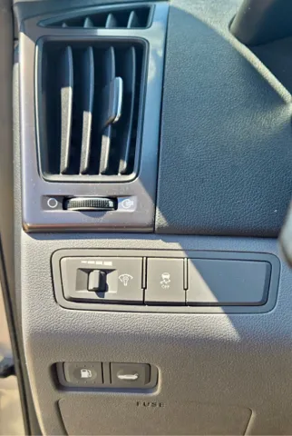 2015 Hyundai Sonata Hybrid - Photo 16