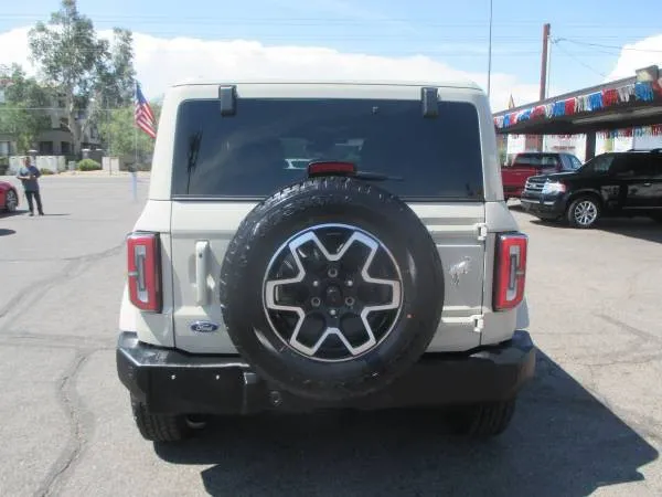 2025 Ford Bronco 4-Door Outer Banks - Photo 6