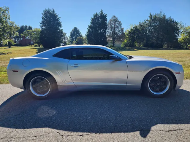 2012 Chevrolet Camaro LS Coupe photo 5