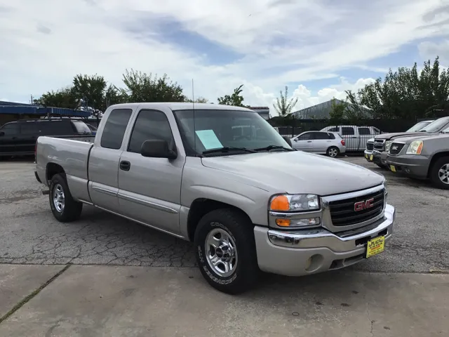 2004 GMC Sierra 1500 SLE - Photo 10