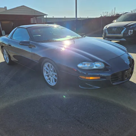 2002 Chevrolet Camaro Sport Coupe photo 2
