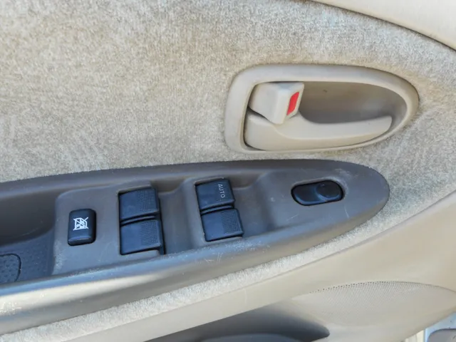 2003 Mazda MPV LX - Photo 9