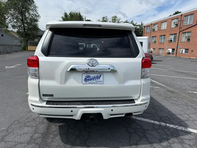 2011 Toyota 4Runner SR5 - Photo 4