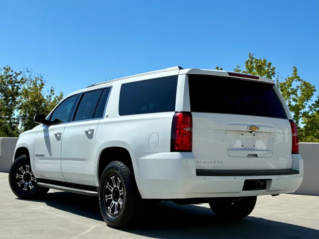 2015 Chevrolet Suburban LT - Photo 7